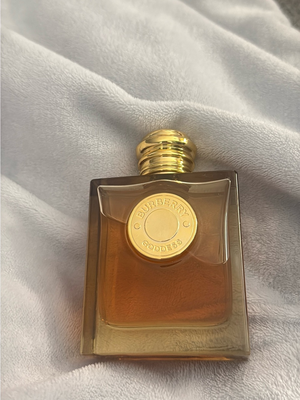 Burberry Goddess Intense Women's Eu De Parfum 3.3 FL Oz New. (sprayed twice.)